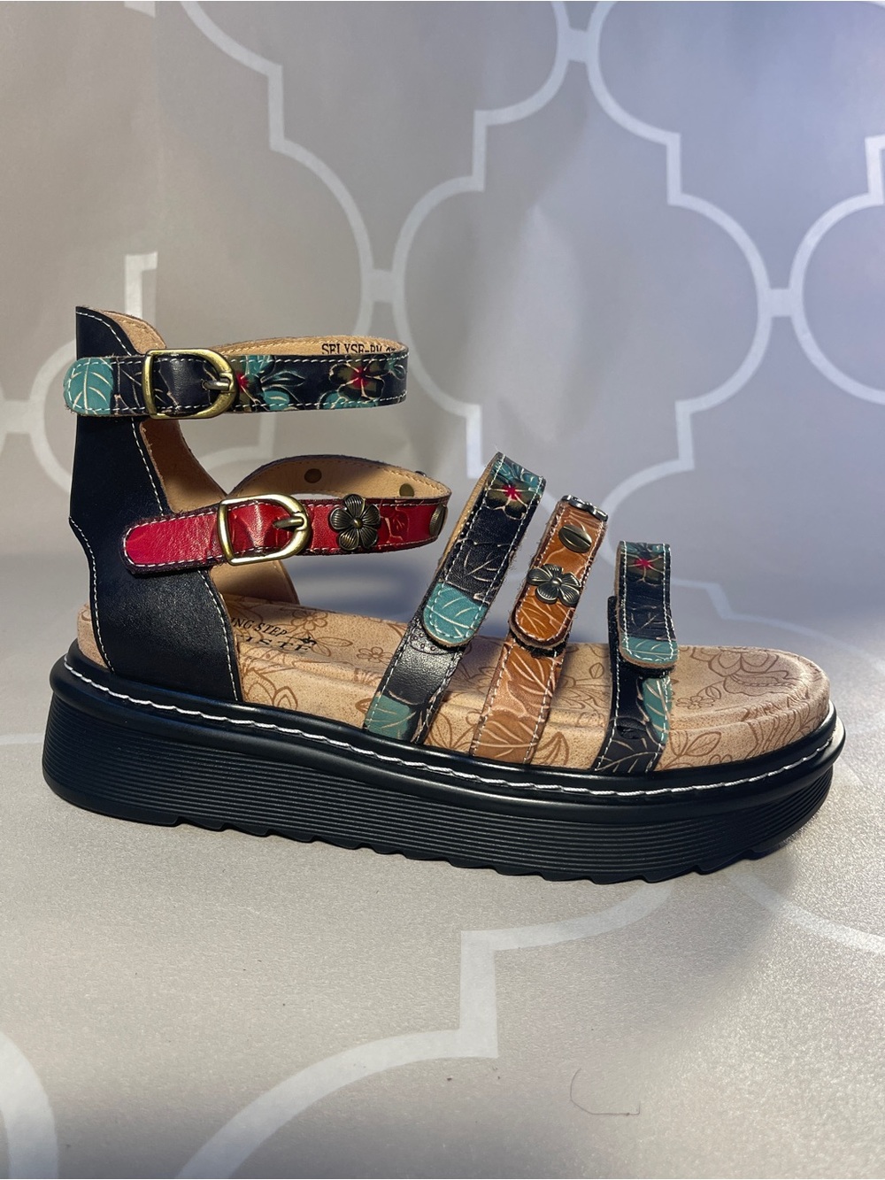 NWT Spring Step L'Artiste Selyse Floral Flatform Sandals Hand Painted
